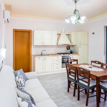 Ibisco Holiday home Pisciotta